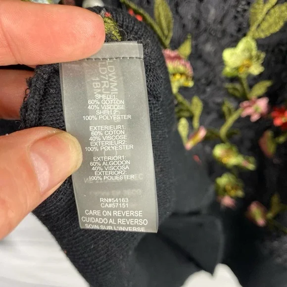 Karl Lagerfeld Lace Embroidered Pearl Button Up Cardigan Sweater Size Large - Picture 6 of 9